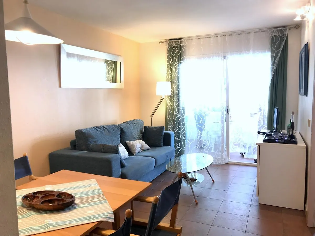Royal Marine 1 6 Apartment Roses